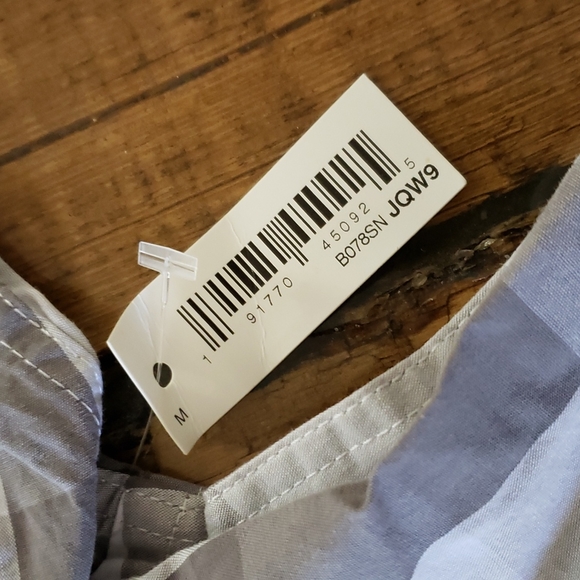 AMAZON ESSENTIALS MENS SHIRT - Picture 3 of 3